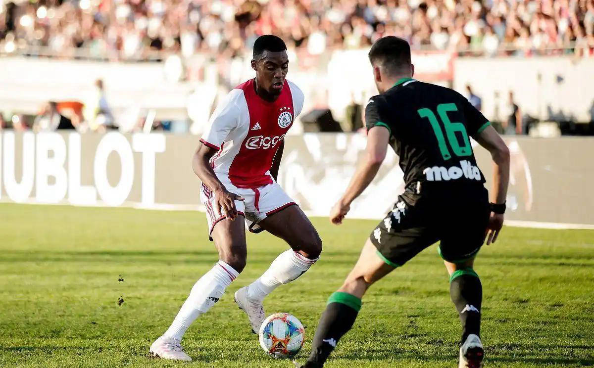 杯正赛迈出 杯正赛迈出